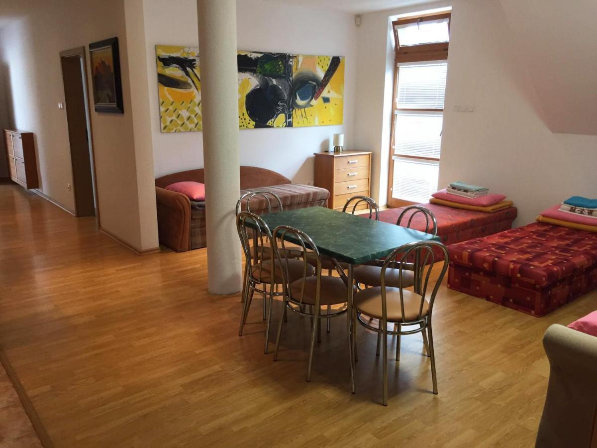 Apartman Triga Snina Extérieur photo